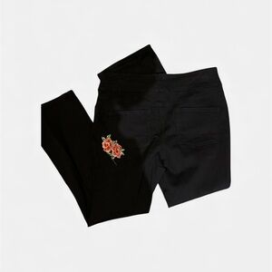 The Pioneer Woman Black Jeans with Floral Embroidery